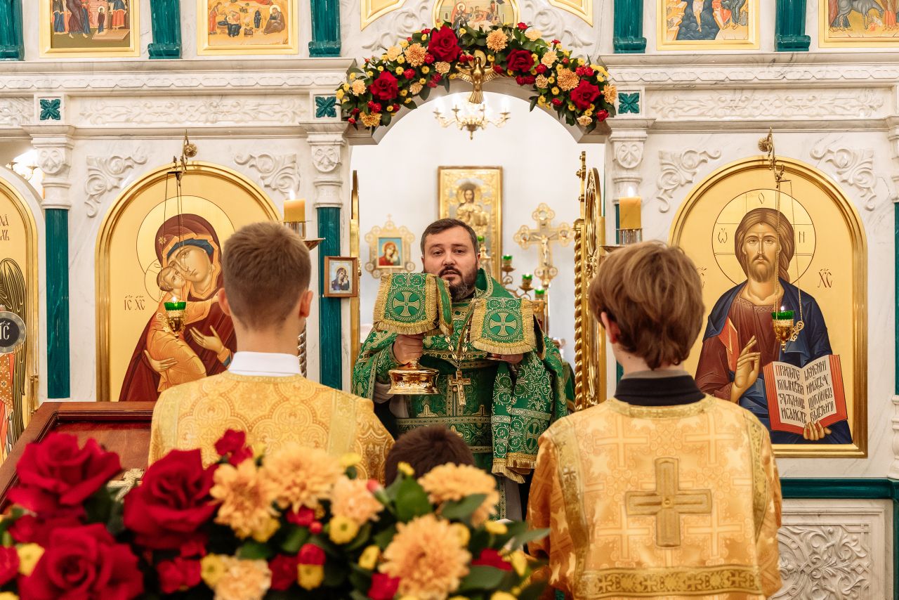 Престольный праздник в храме Петра и Февронии Муромских города Домодедово_1